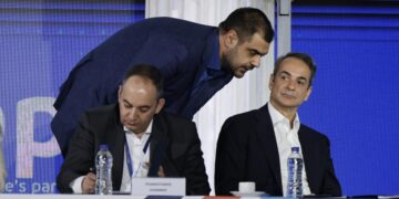 Γιατί βιάζεται τόσο το Μαξίμου για τα ΜΜΕ;