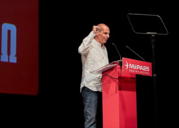 Çlirimi Komunist: Solidaritet me luftën e banorëve të Shqipërisë kundër plaçkitjes së tokës dhe mjedisit