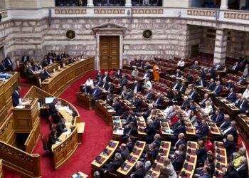 Κομματο-γέννεση και αντιδραστική πολιτική ανασυγκρότηση