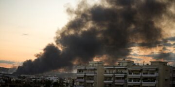 ΑΝΤΑΡΣΥΑ Θεσσαλονίκης: Οι φωτιές στη Θεσσαλονίκη δεν είναι «φυσική καταστροφή» αλλά αποτέλεσμα μιας εγκληματικής πολιτικής.