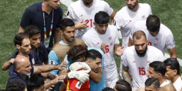 Ποδόσφαιρο με δεμένα πόδια (Αριστερό Εξτρέμ 4/7)