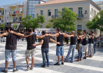 Στα αδιέξοδα των εξαρτήσεων μονόδρομος η ανατροπή