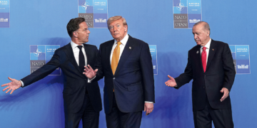 Πολεμικός οίστρος στα σαλόνια του ΝΑΤΟ