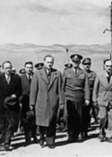 Από το «Στρατηγέ, ιδού ο στρατός σας» στη στρατηγική συμμαχία με τις ΗΠΑ