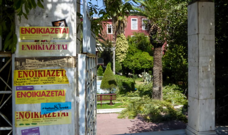 Φοιτητική στέγη: «Τσουχτερά» ενοίκια, ανύπαρκτη κρατική μέριμνα