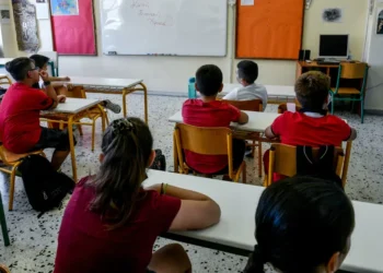 Παρεμβάσεις ΔΕ: Σφαγή στους διορισμούς και ανακάτεμα της αδιοριστίας στους Πίνακες ΑΣΕΠ