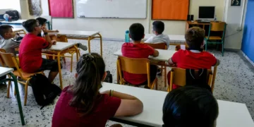 Παρεμβάσεις ΔΕ: Σφαγή στους διορισμούς και ανακάτεμα της αδιοριστίας στους Πίνακες ΑΣΕΠ
