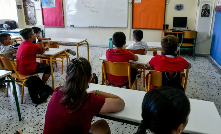 Παρεμβάσεις ΔΕ: Σφαγή στους διορισμούς και ανακάτεμα της αδιοριστίας στους Πίνακες ΑΣΕΠ