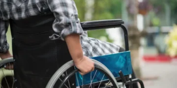 Υπουργείο Υγείας κατά αναπήρων ατόμων – Έκοψαν από ειδικότητα γιατρό με 67% αναπηρία