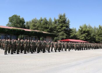 KETΘ Αυλώνα: Ανοργανωσιά και ταλαιπωρία για τους νεοσύλλεκτους